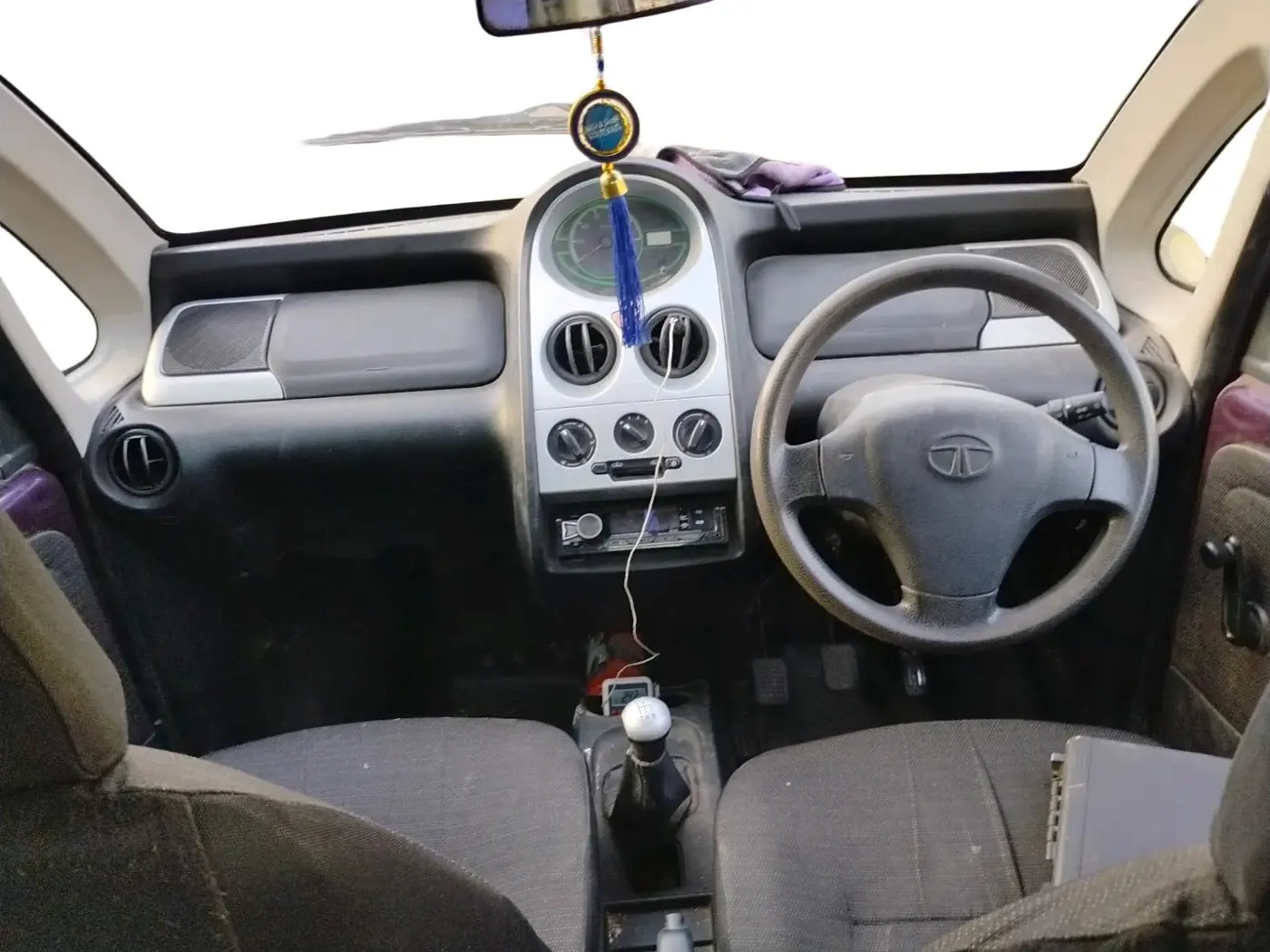 2016 Tata Nano EMAX XM CNG, CNG, Manual, 28,016 km, interior