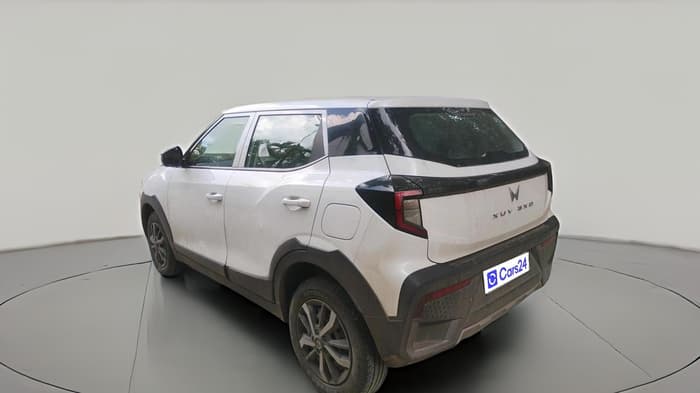 2024 Mahindra XUV 3XO MX1 1.2 L TCMPFi, Petrol, Manual, 31,003 km, exterior