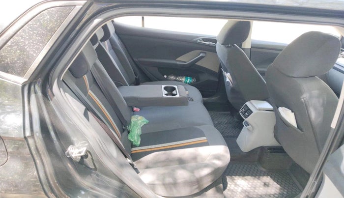 2025 Skoda KUSHAQ AMBITION 1.0L TSI AT, Petrol, Automatic, 17,694 km, interior