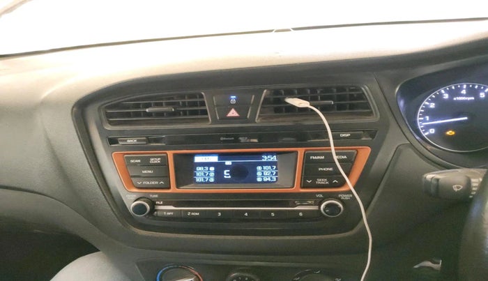 2016 Hyundai i20 Active 1.2 S, Petrol, Manual, 1,10,959 km, interior