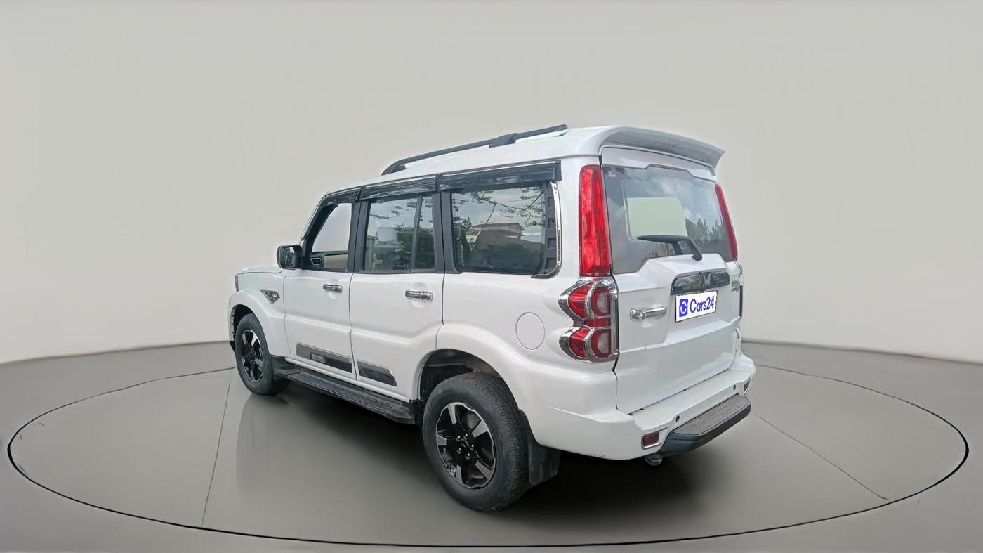 2026 Mahindra SCORPIO CLASSIC S11 7STR, Diesel, Manual, 1,385 km, exterior