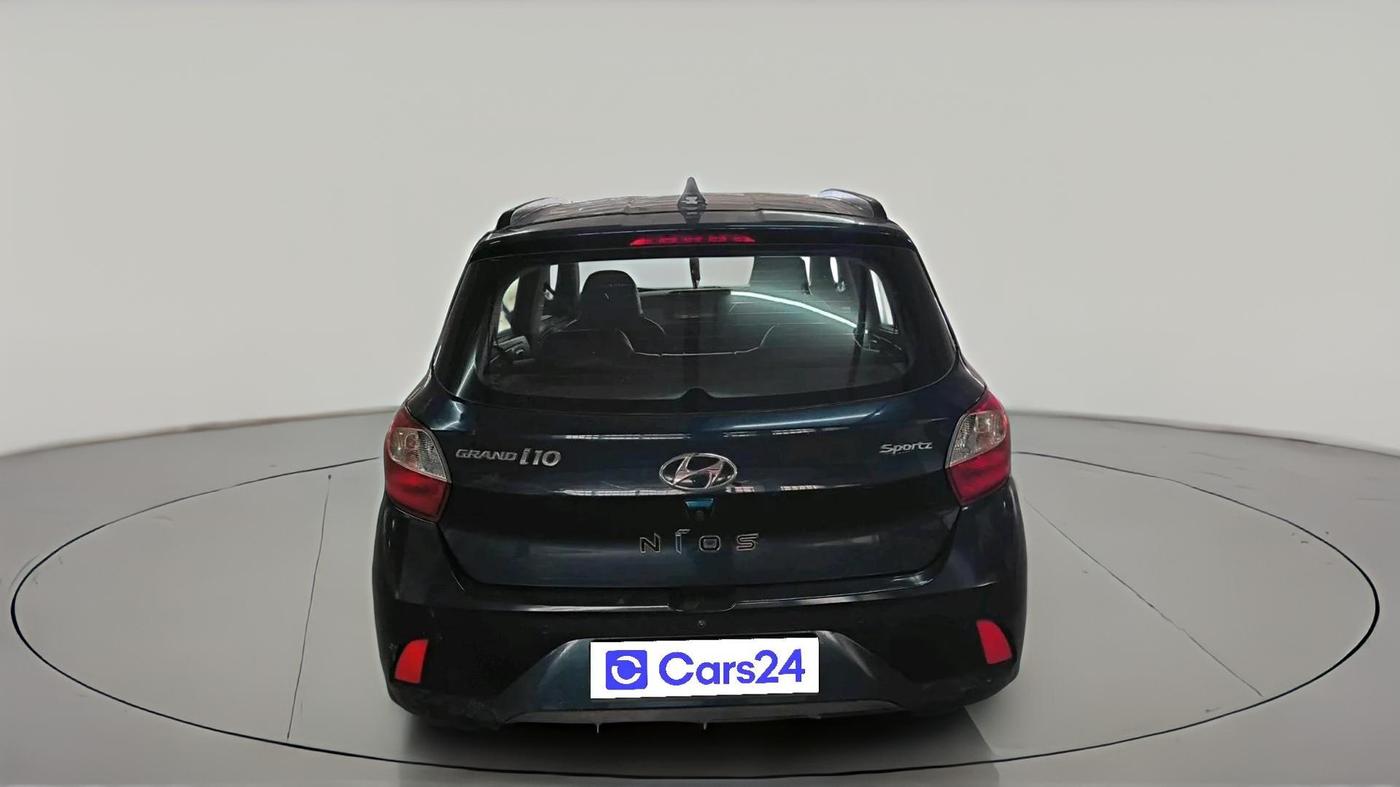 2020 Hyundai GRAND I10 NIOS SPORTZ AMT 1.2 KAPPA VTVT, CNG, Automatic, 1,38,389 km, exterior