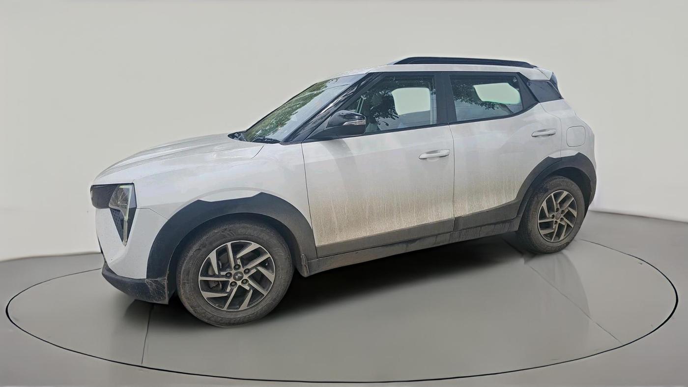 2024 Mahindra XUV 3XO AX5 1.2 L TCMPFI AT, Petrol, Automatic, 61,461 km, exterior