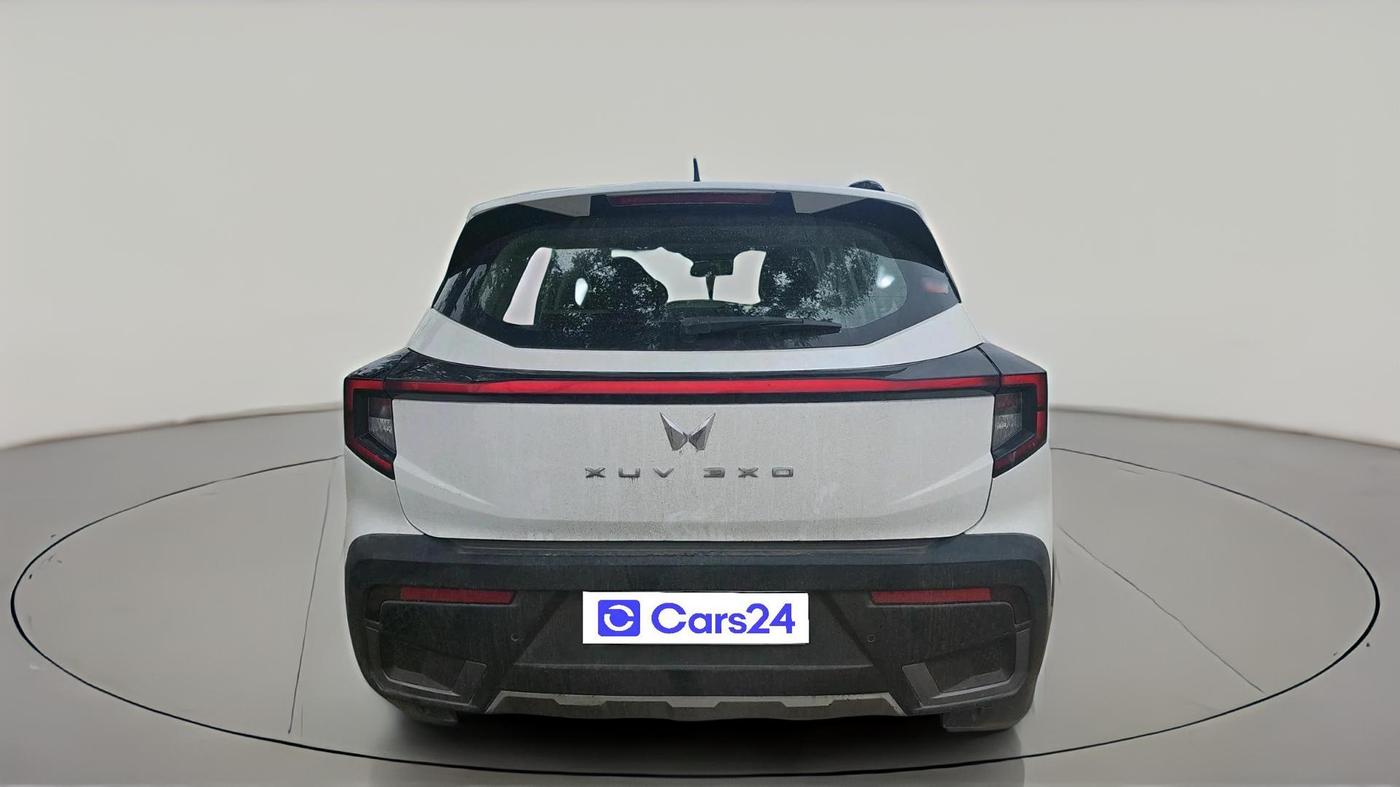 2024 Mahindra XUV 3XO AX5 1.2 L TCMPFI AT, Petrol, Automatic, 61,461 km, exterior