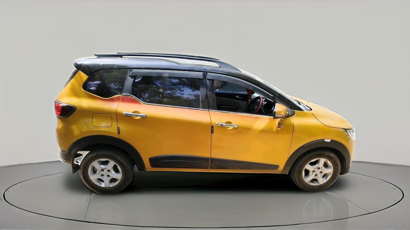 2019 Renault TRIBER RXZ, Petrol, Manual, 67,508 km, exterior