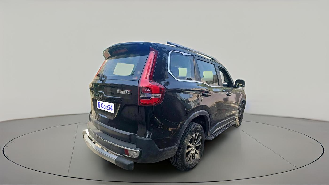 2025 Mahindra SCORPIO-N Z8 Select Petrol MT, Petrol, Manual, 27,810 km, exterior