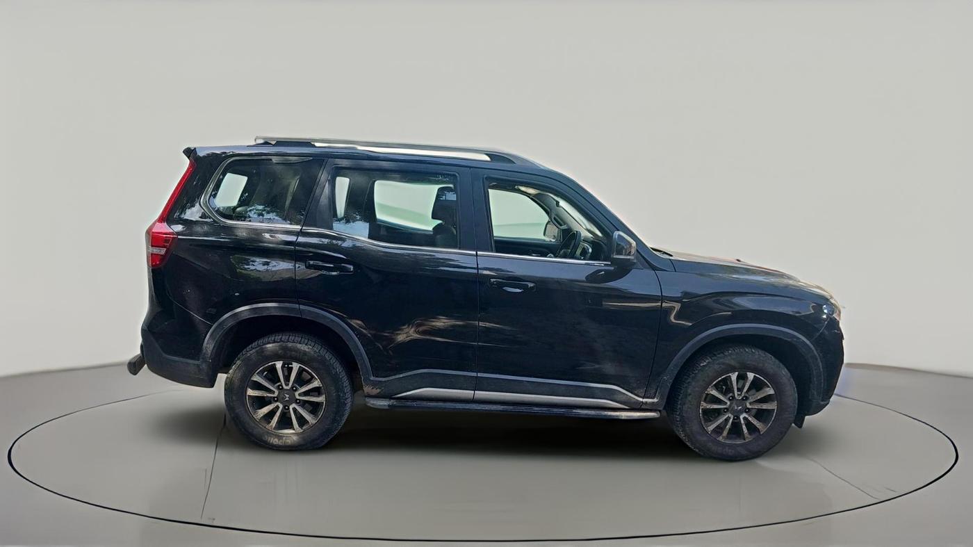 2025 Mahindra SCORPIO-N Z8 Select Petrol MT, Petrol, Manual, 27,810 km, exterior