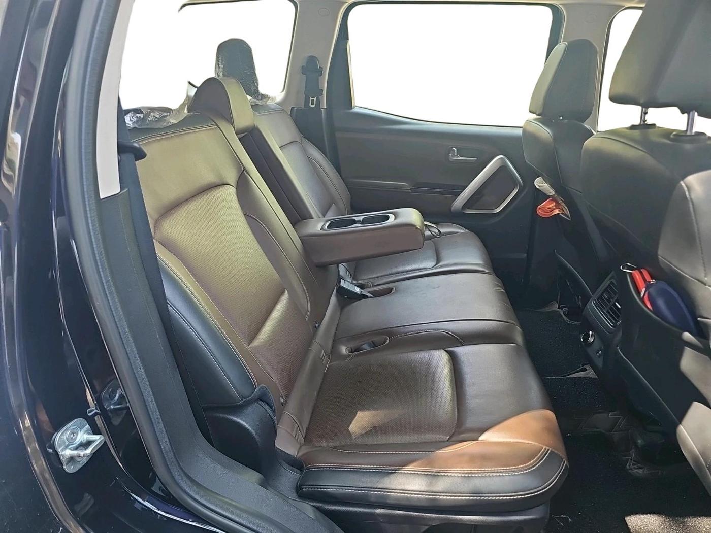 2025 Mahindra SCORPIO-N Z8 Select Petrol MT, Petrol, Manual, 27,810 km, interior