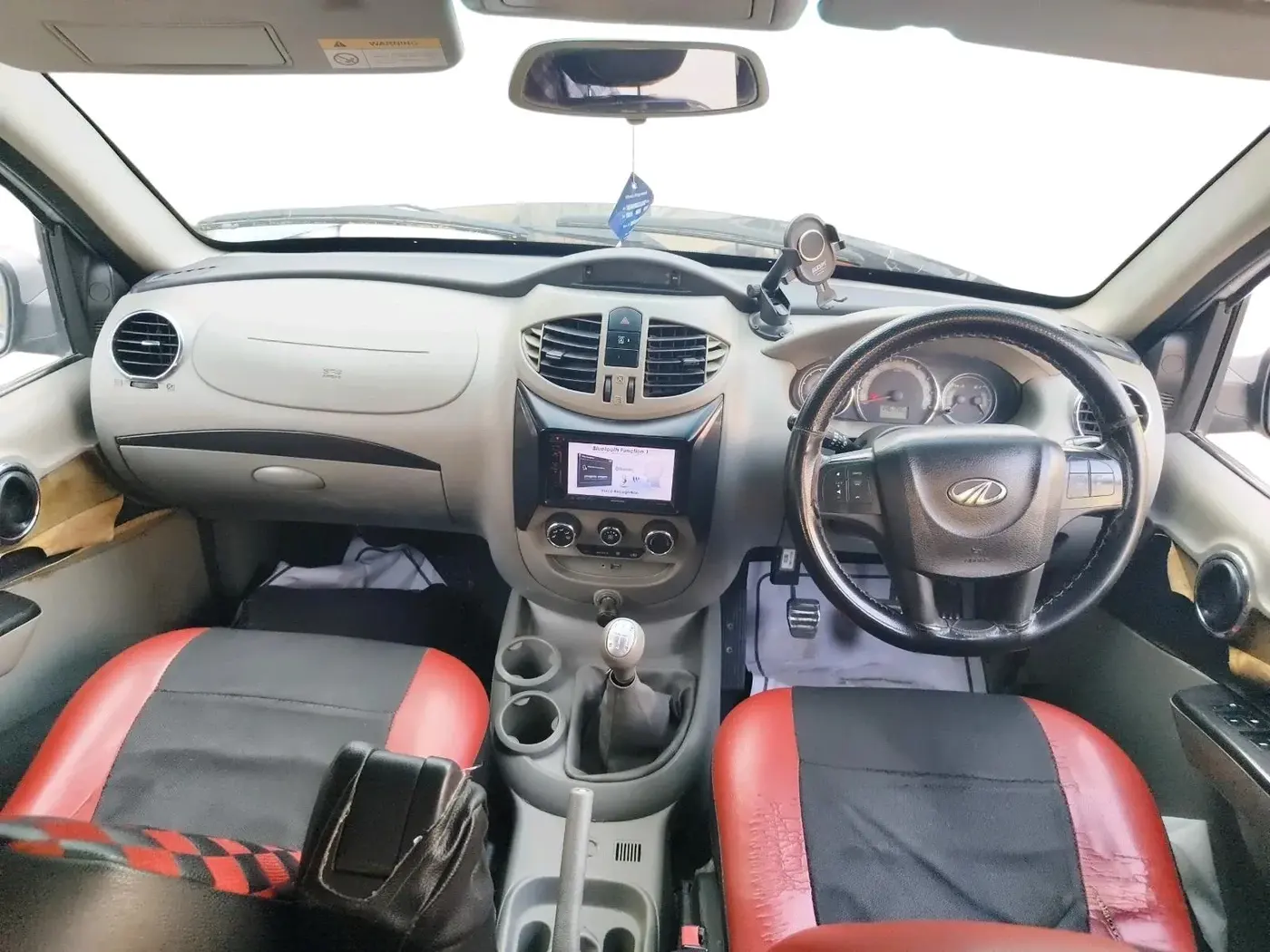 2016 Mahindra NUVOSPORT N8, Diesel, Manual, 1,46,796 km, interior