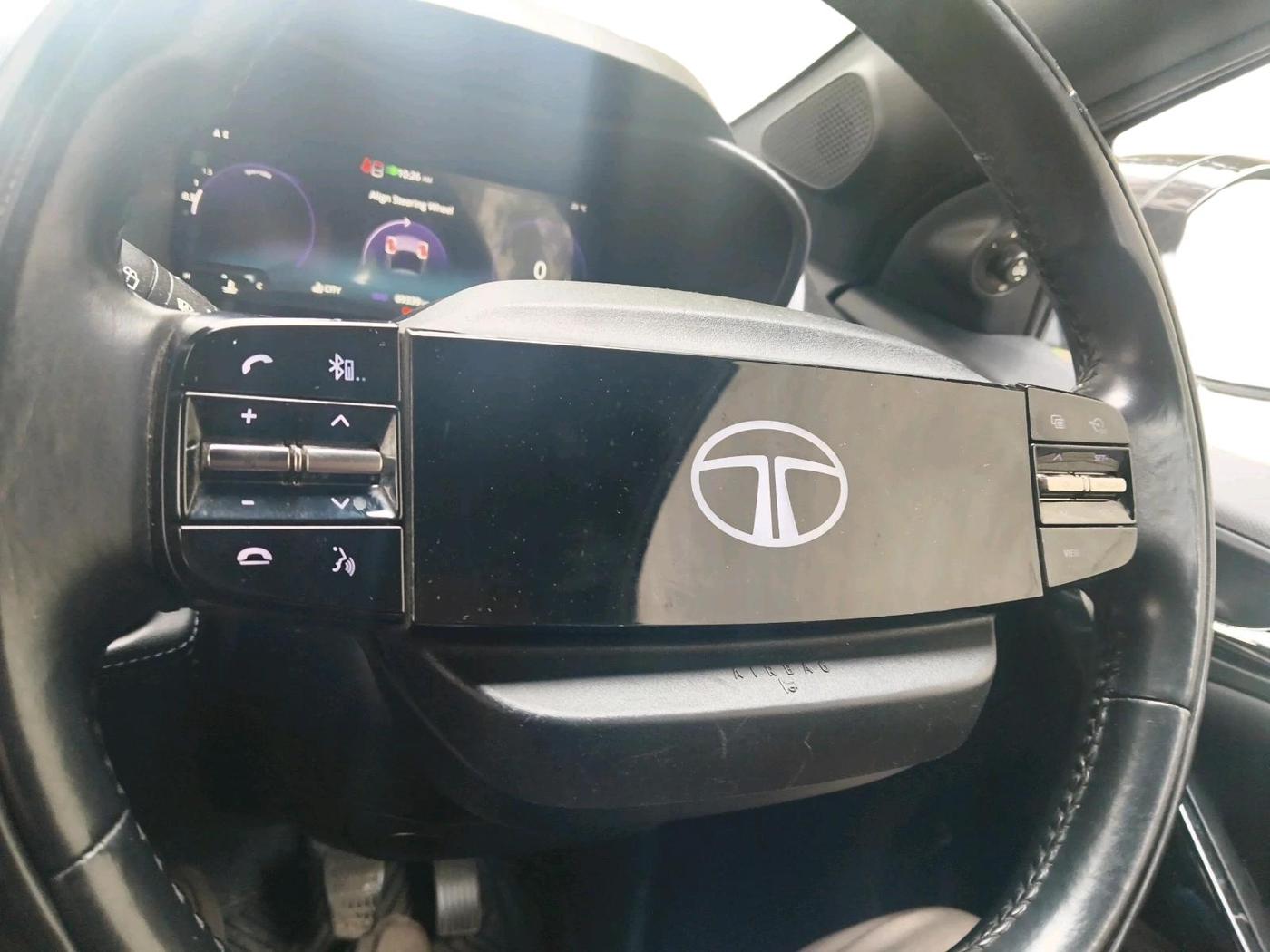 2023 Tata NEXON FEARLESS 1.2 REVOTRON 6 MT DT, Petrol, Manual, 69,339 km, interior