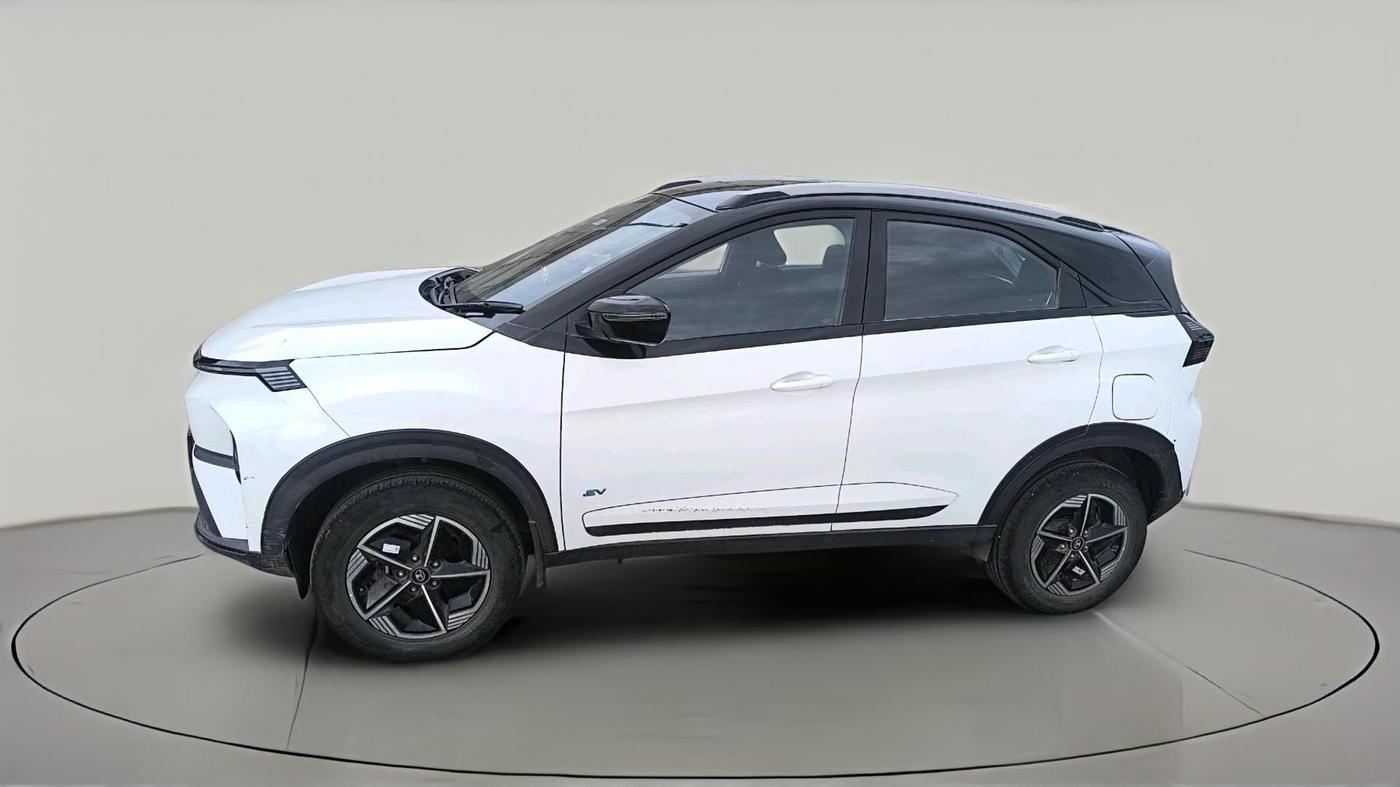 2024 Tata NEXON EV FEARLESS LONG RANGE, Electric, Automatic, 33,794 km, exterior