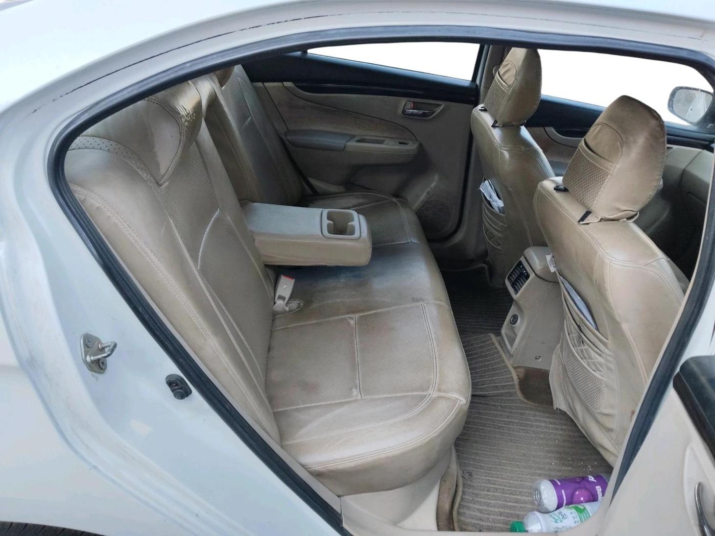 2017 Maruti Ciaz SIGMA DIESEL 1.3, Diesel, Manual, 2,25,975 km, interior