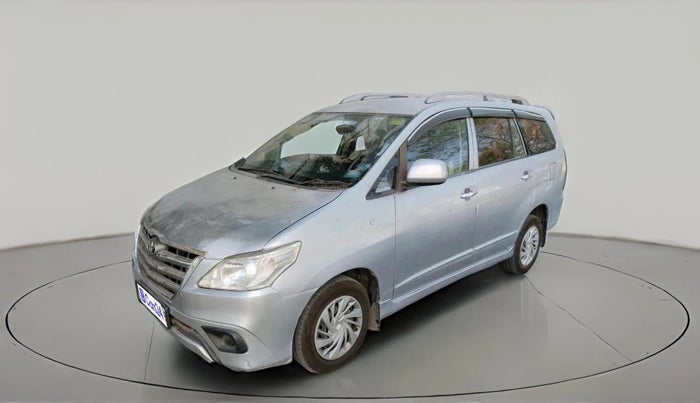 2015 Toyota Innova 2.5 GX 7 STR, Diesel, Manual, 1,40,893 km, exterior