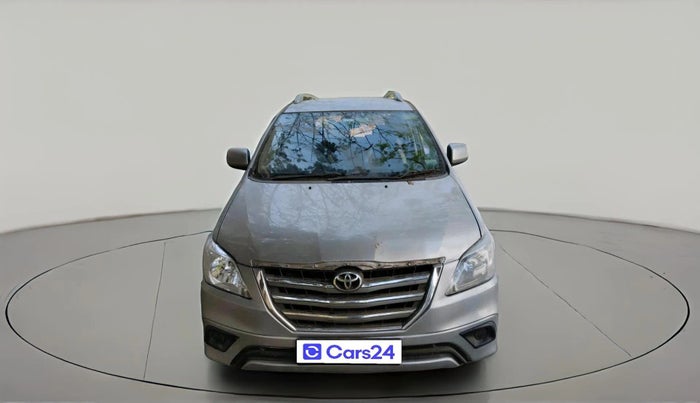 2015 Toyota Innova 2.5 GX 7 STR, Diesel, Manual, 1,40,893 km, exterior