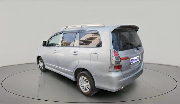 2015 Toyota Innova 2.5 GX 7 STR, Diesel, Manual, 1,40,893 km, exterior