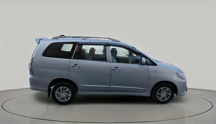 2015 Toyota Innova 2.5 GX 7 STR, Diesel, Manual, 1,40,893 km, exterior