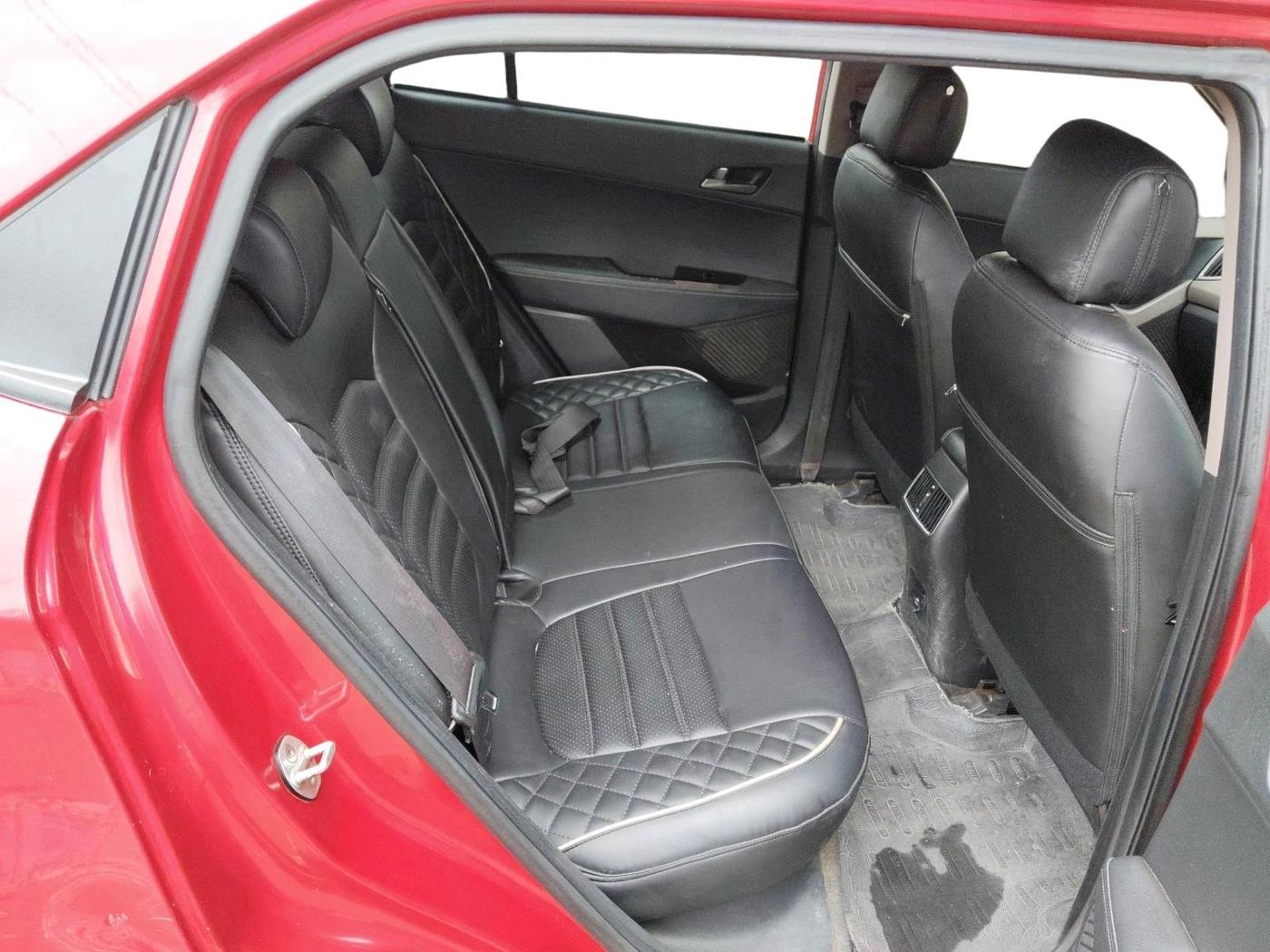 2015 Hyundai Creta SX (O) 1.6 DIESEL, Diesel, Manual, 2,08,057 km, interior