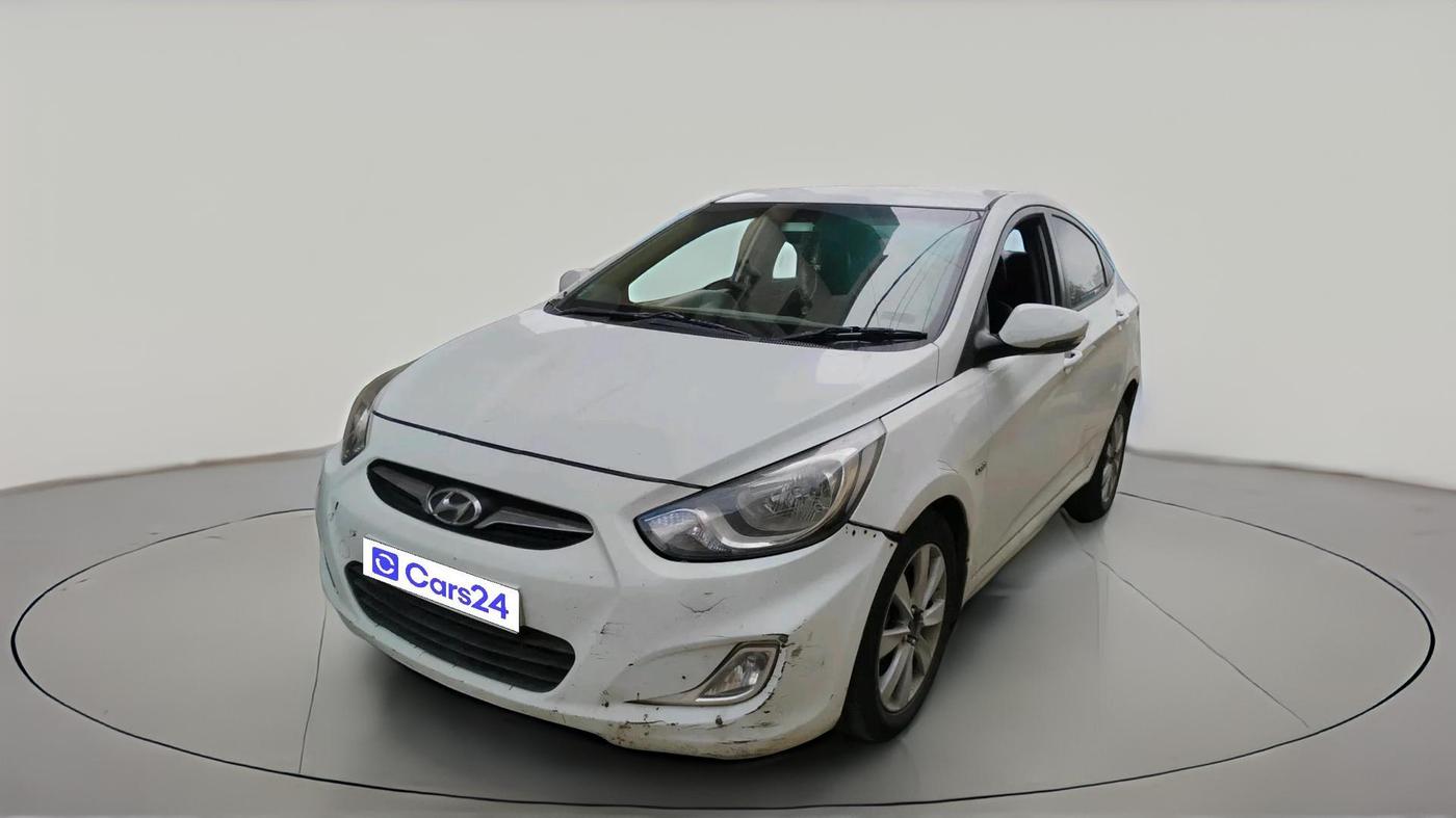 2011 Hyundai Verna FLUIDIC 1.6 CRDI SX, Diesel, Manual, 1,23,456 km, exterior