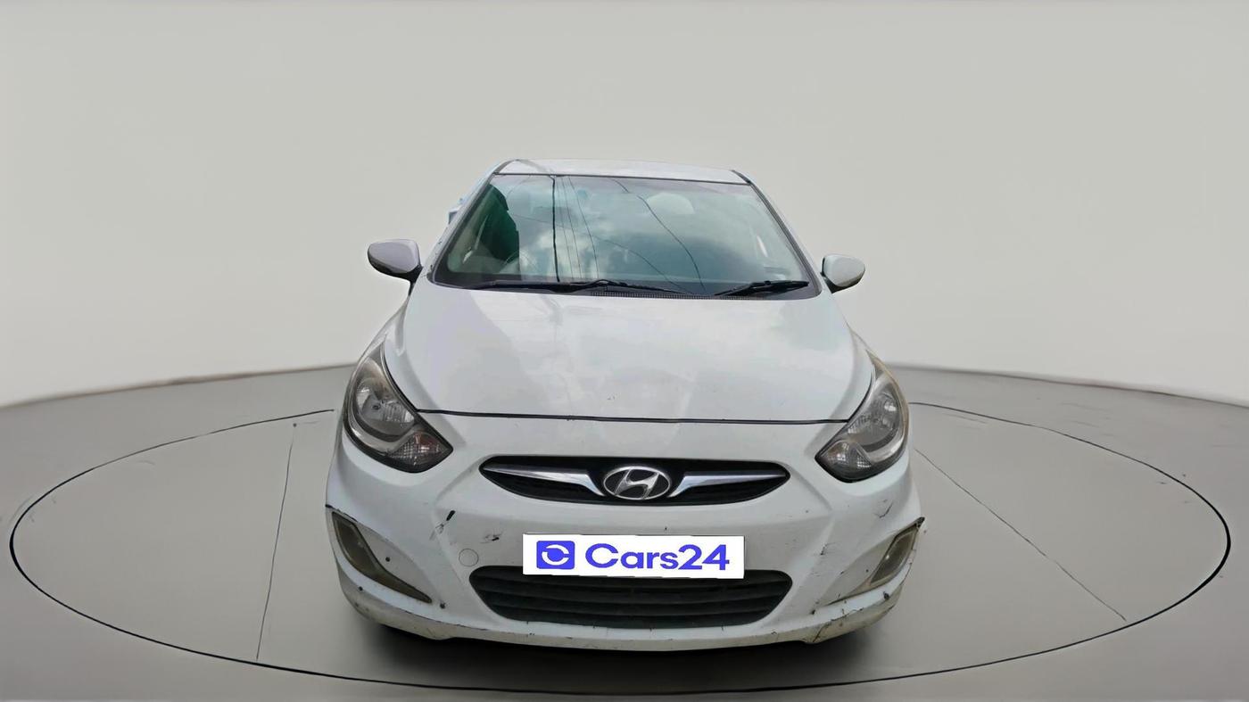 2011 Hyundai Verna FLUIDIC 1.6 CRDI SX, Diesel, Manual, 1,23,456 km, exterior