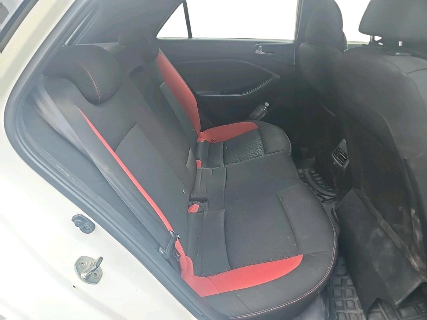 2019 Hyundai i20 Active 1.4 SX, Diesel, Manual, 82,958 km, interior