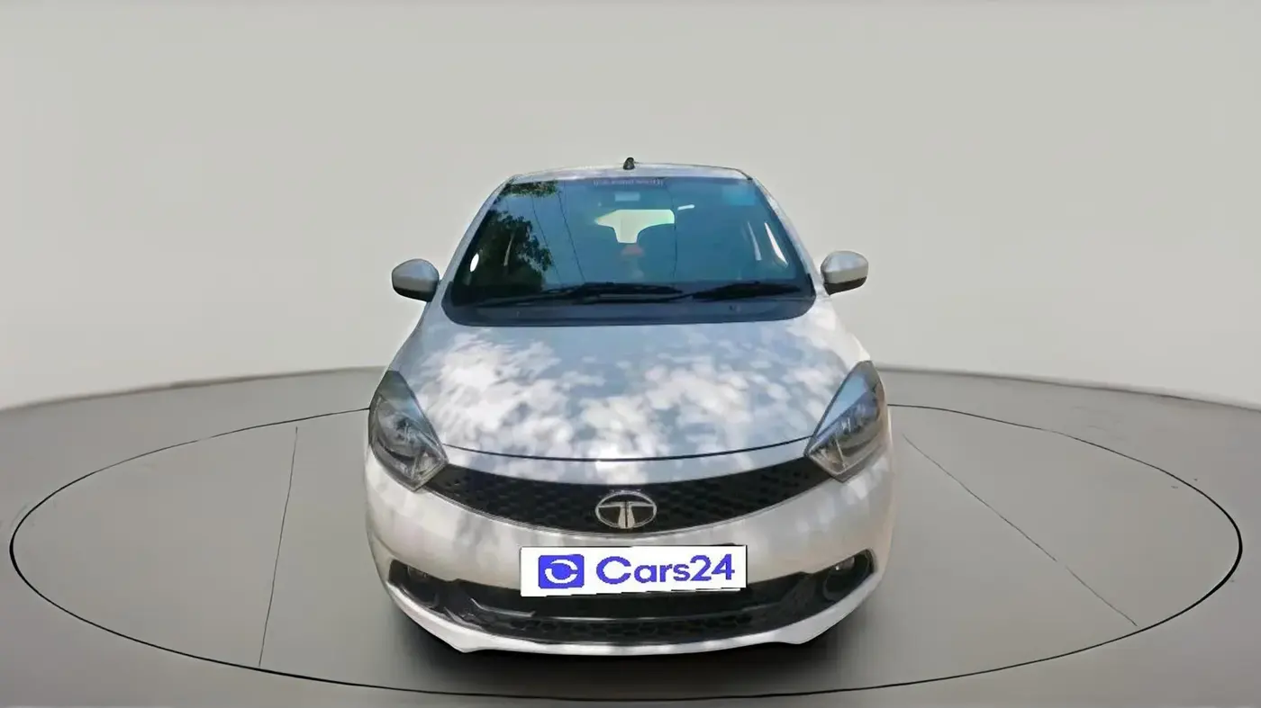 2016 Tata Tiago XT PETROL, Petrol, Manual, 1,04,274 km, exterior