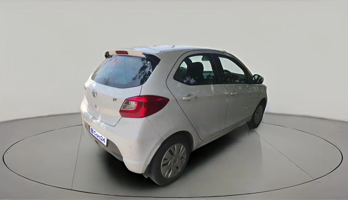 2016 Tata Tiago XT PETROL, Petrol, Manual, 1,04,274 km, exterior