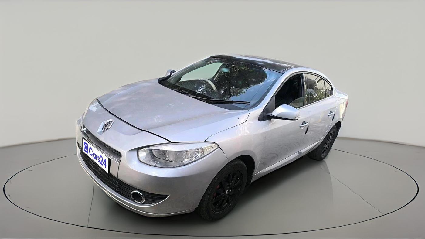 2013 Renault Fluence 1.5 E2, Diesel, Manual, 1,40,413 km, exterior