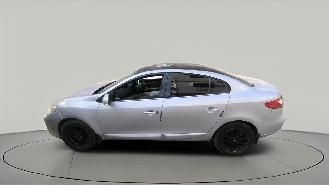 2013 Renault Fluence 1.5 E2, Diesel, Manual, 1,40,413 km, exterior