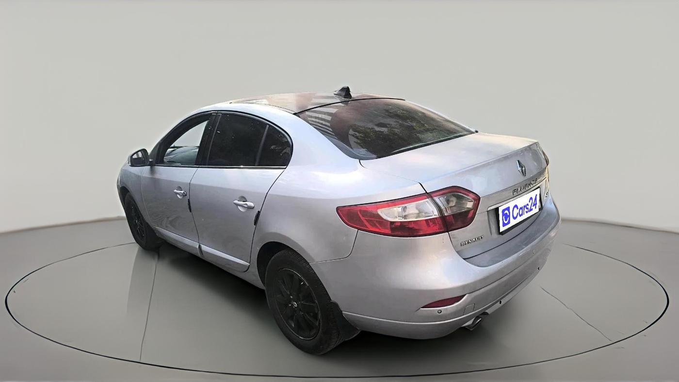 2013 Renault Fluence 1.5 E2, Diesel, Manual, 1,40,413 km, exterior