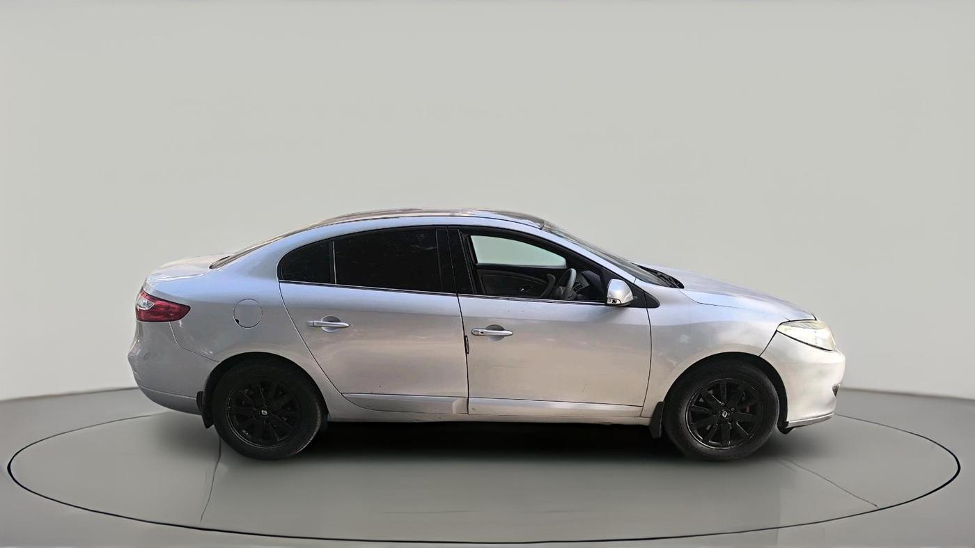 2013 Renault Fluence 1.5 E2, Diesel, Manual, 1,40,413 km, exterior