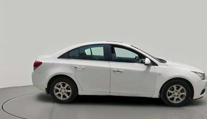 2013 Chevrolet Cruze LTZ, Diesel, Manual, 43,694 km, exterior