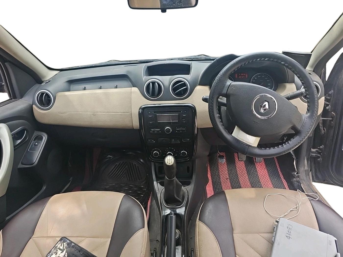 2014 Renault Duster RXL PETROL, Petrol, Manual, 51,663 km, interior