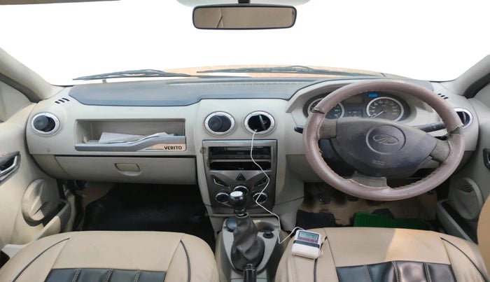 2013 Mahindra Verito 1.5 D6, Diesel, Manual, 2,19,283 km, interior