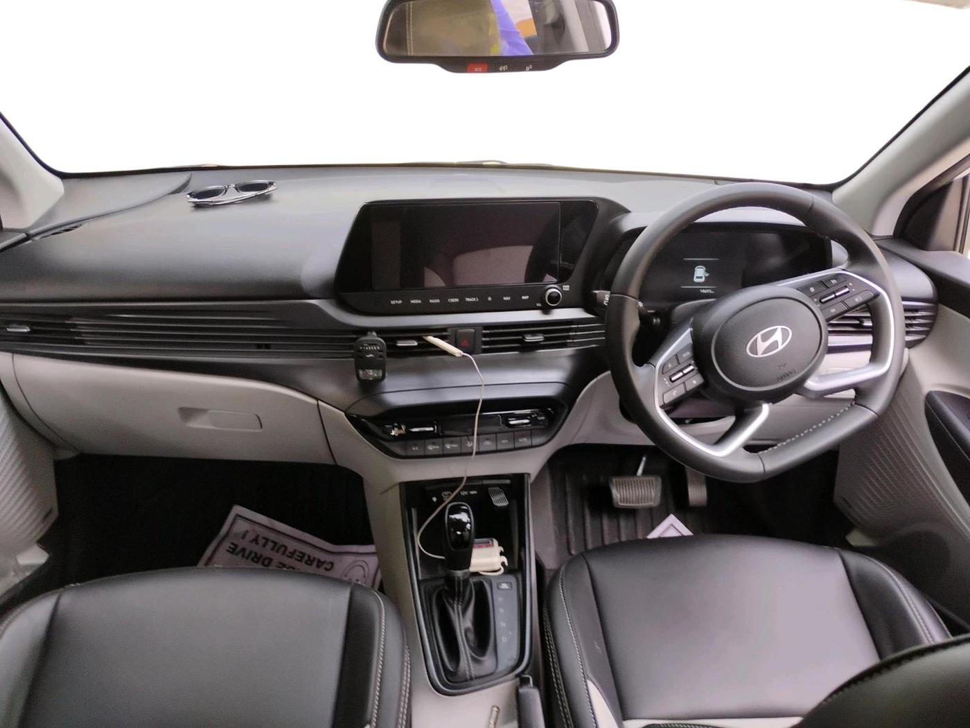 2025 Hyundai NEW I20 ASTA (O) 1.2 IVT, Petrol, Automatic, 14,693 km, interior