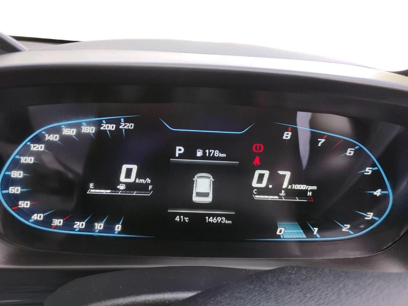 2025 Hyundai NEW I20 ASTA (O) 1.2 IVT, Petrol, Automatic, 14,693 km, interior