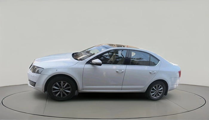 2015 Skoda Octavia ELEGANCE 2.0 TDI AT, Diesel, Automatic, 1,19,492 km, exterior