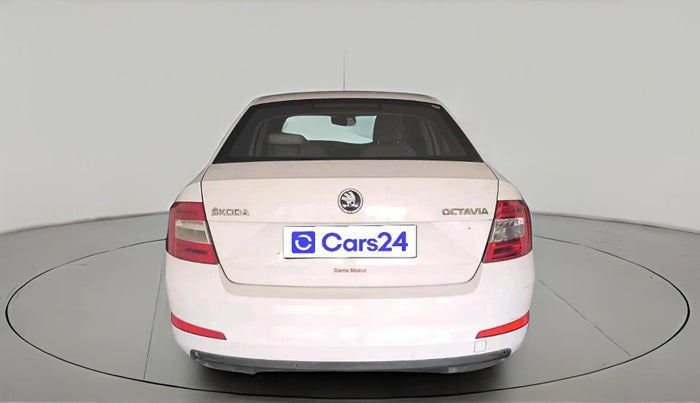 2015 Skoda Octavia ELEGANCE 2.0 TDI AT, Diesel, Automatic, 1,19,492 km, exterior