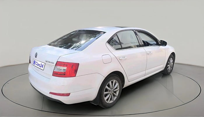 2015 Skoda Octavia ELEGANCE 2.0 TDI AT, Diesel, Automatic, 1,19,492 km, exterior