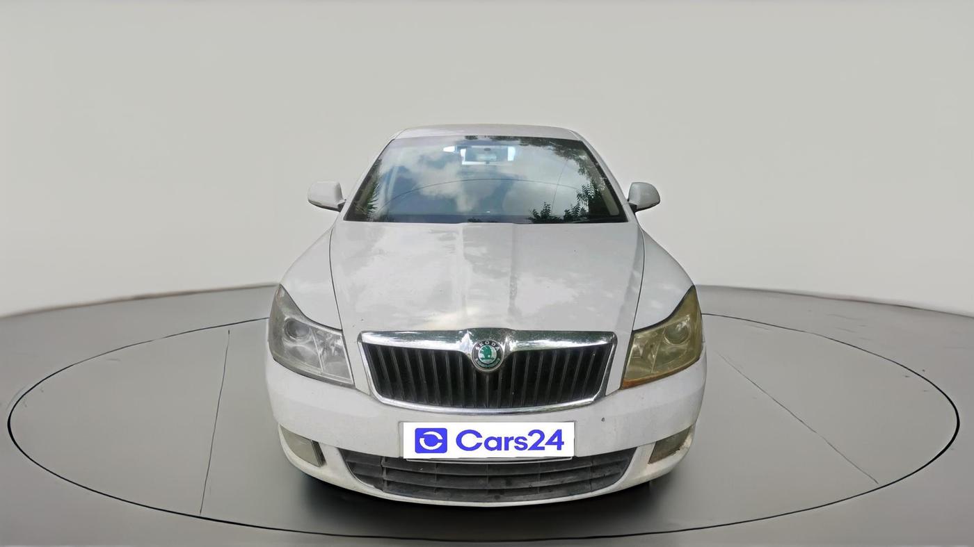 2011 Skoda Laura AMBIENTE 1.8 TSI, Petrol, Manual, 1,06,362 km, exterior