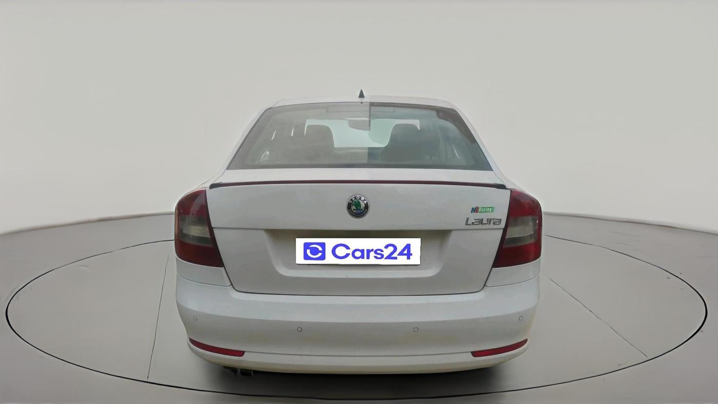 2011 Skoda Laura AMBIENTE 1.8 TSI, Petrol, Manual, 1,06,362 km, exterior