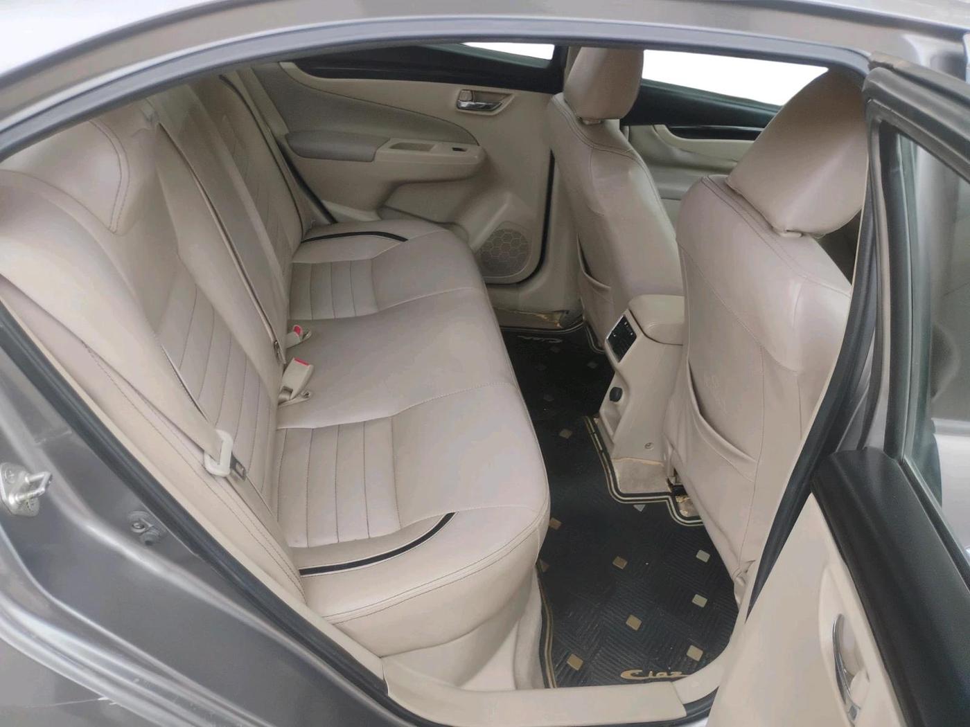 2016 Maruti Ciaz ZXI, Petrol, Manual, 2,08,246 km, interior