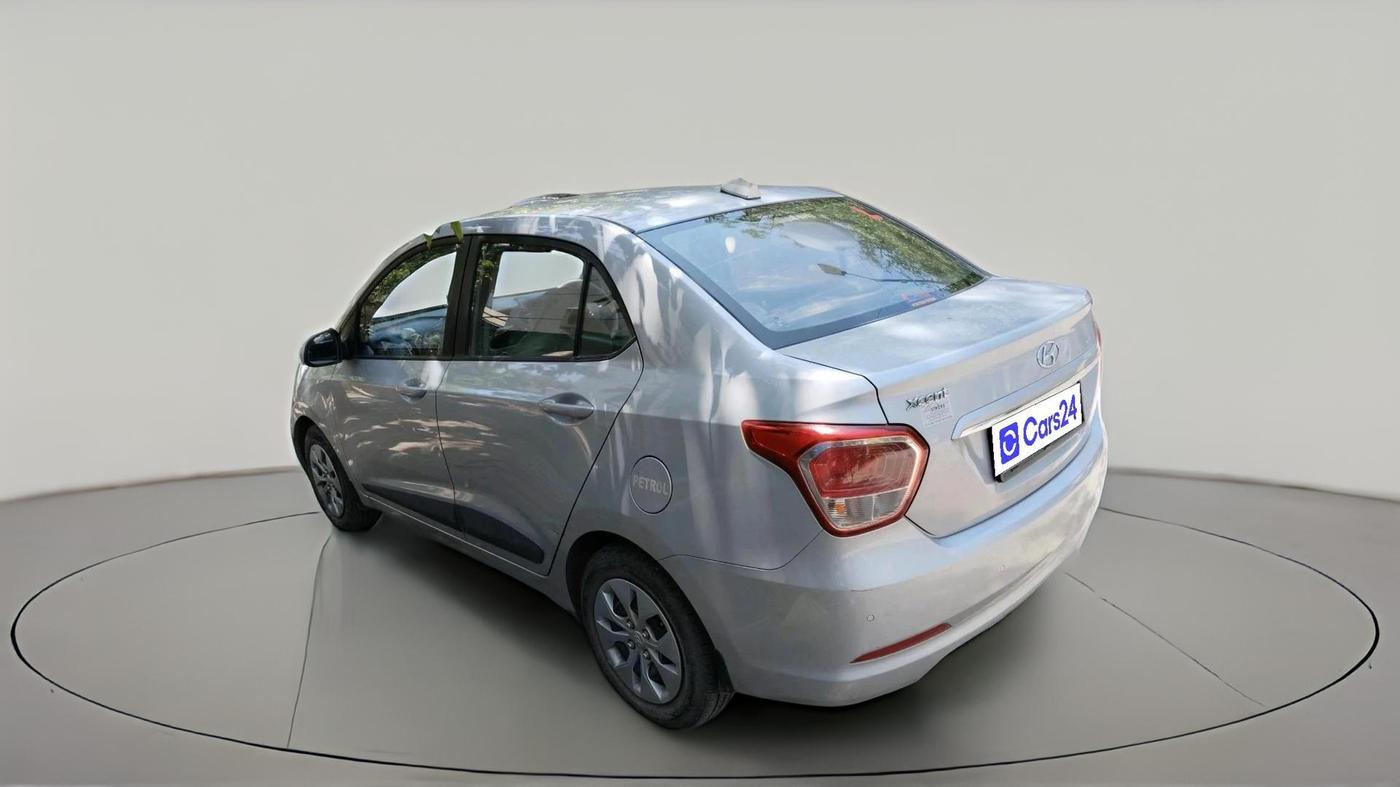 2016 Hyundai Xcent S 1.2, Petrol, Manual, 32,112 km, exterior