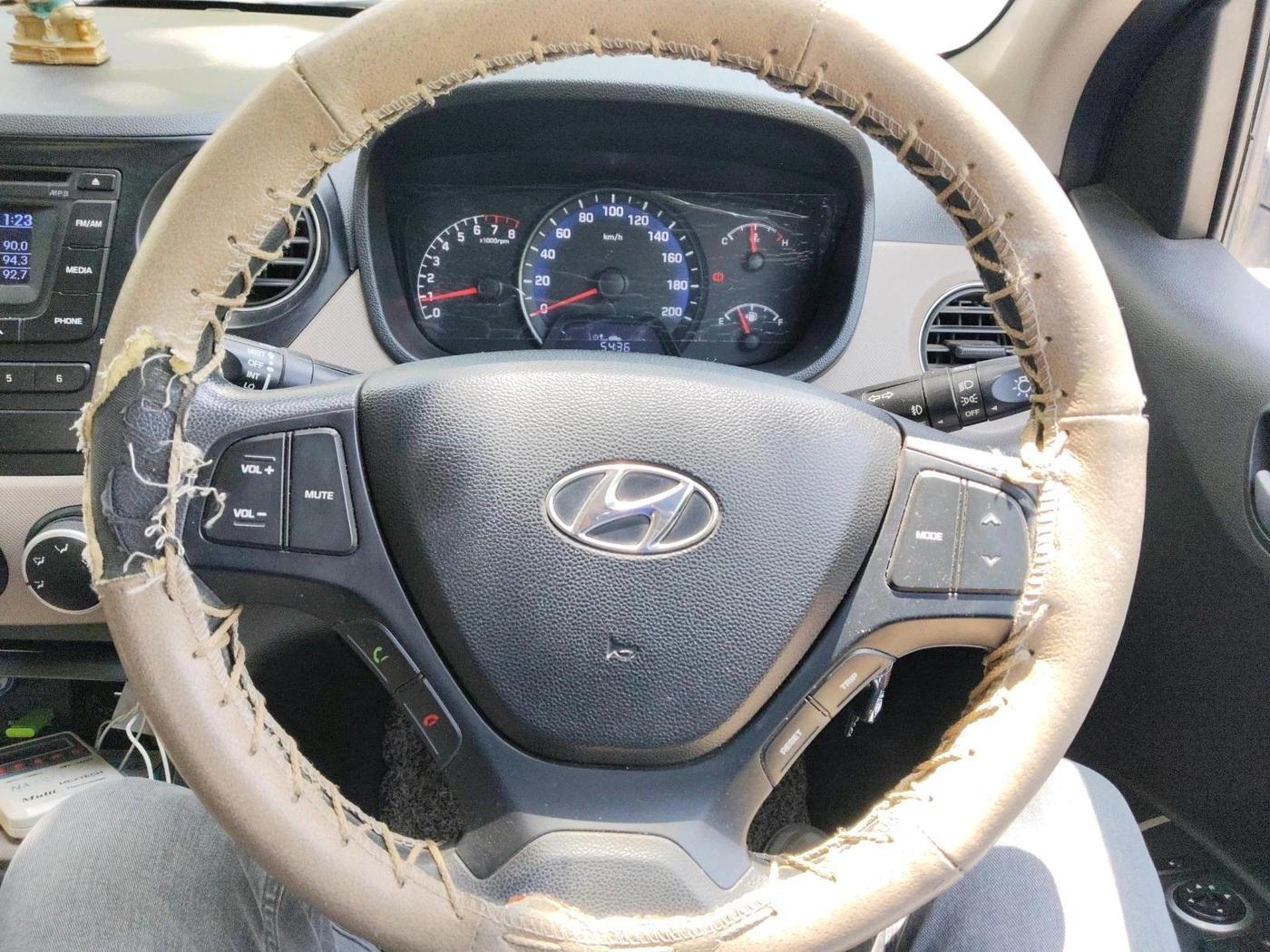 2016 Hyundai Xcent S 1.2, Petrol, Manual, 32,112 km, interior