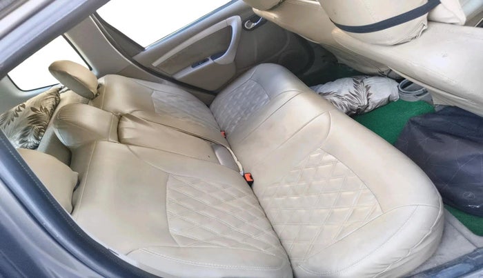 2014 Nissan Terrano XL (D), Diesel, Manual, 1,62,275 km, interior