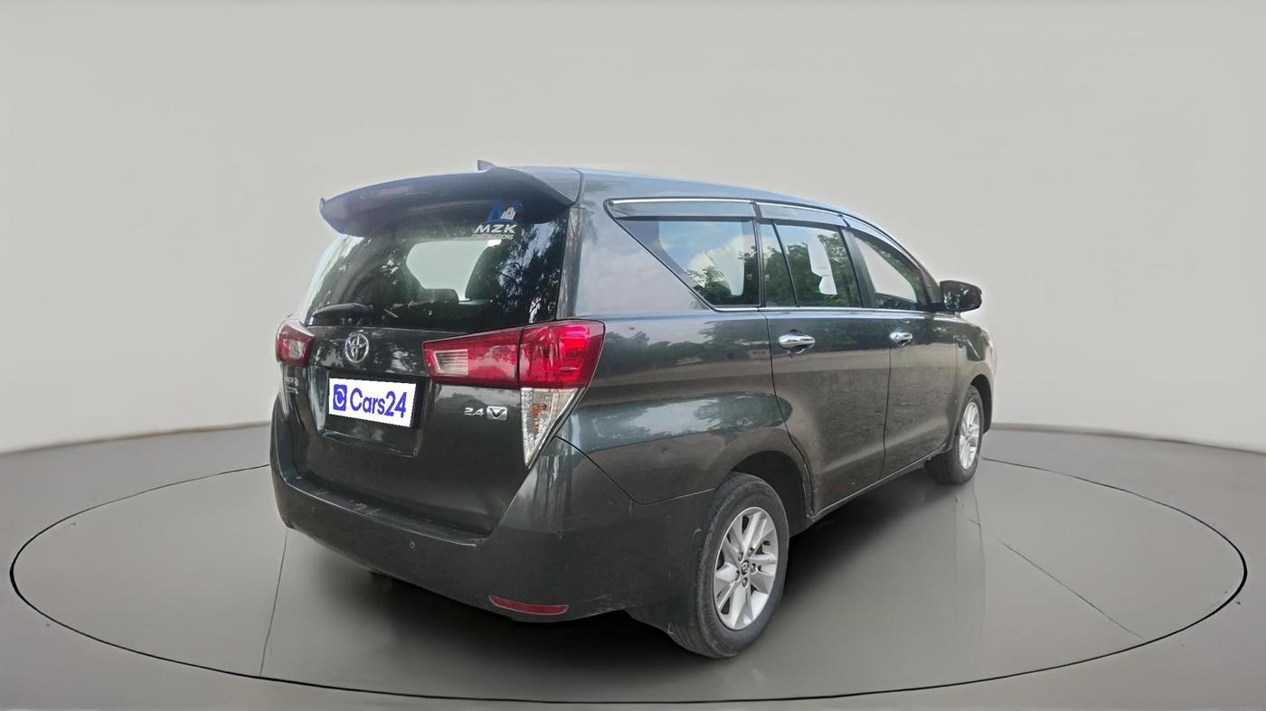 2019 Toyota Innova Crysta 2.4 VX 8 STR, Diesel, Manual, 82,817 km, exterior