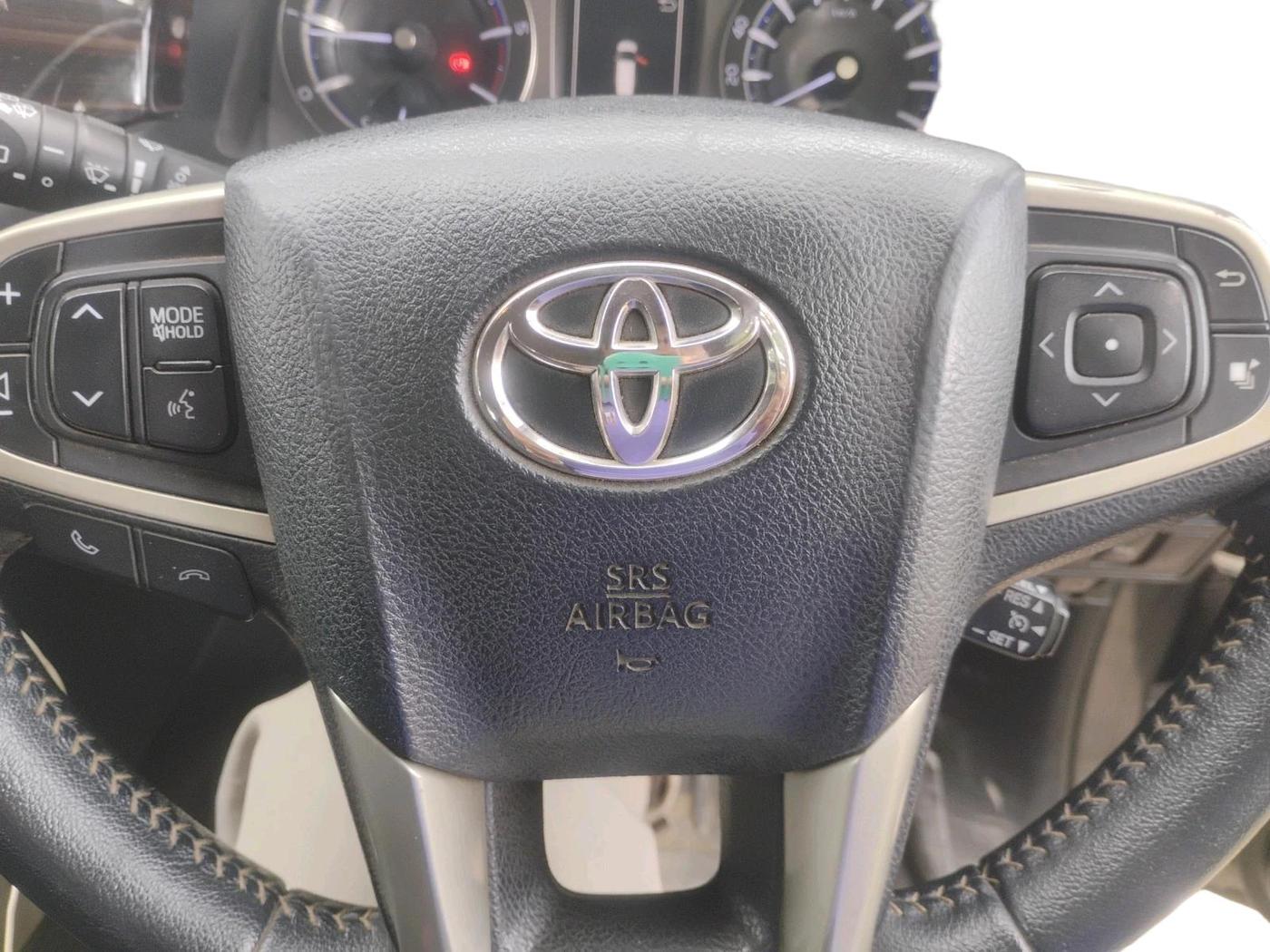 2019 Toyota Innova Crysta 2.4 VX 8 STR, Diesel, Manual, 82,817 km, interior