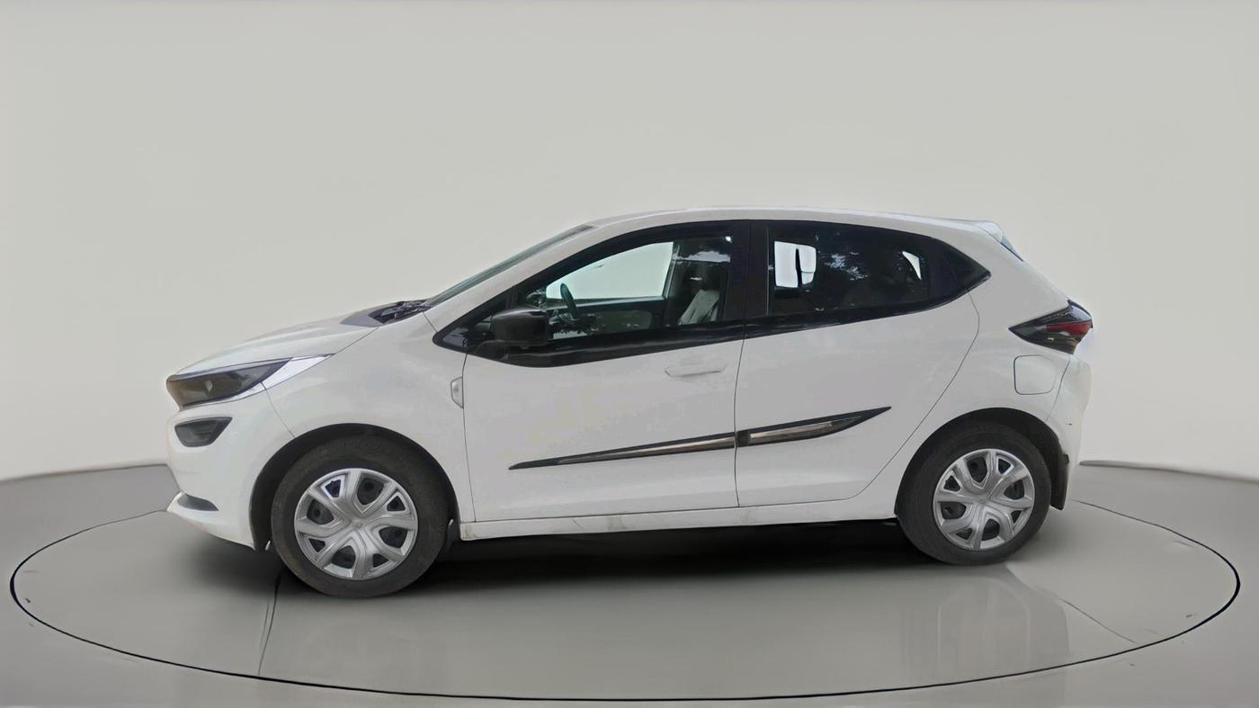 2025 Tata ALTROZ XM PLUS CNG, CNG, Manual, 39,283 km, exterior
