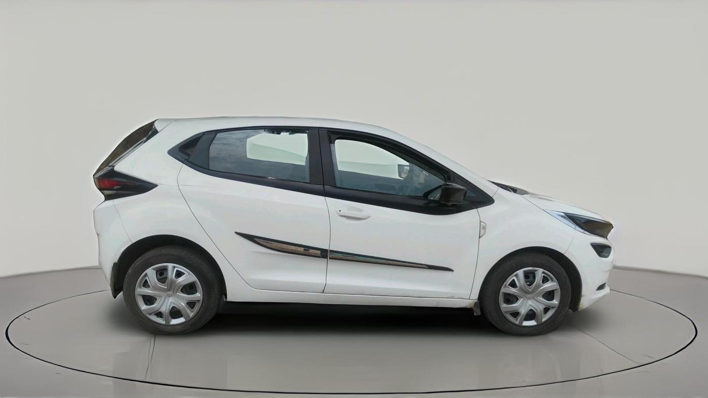 2025 Tata ALTROZ XM PLUS CNG, CNG, Manual, 39,283 km, exterior