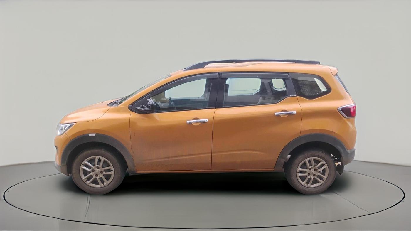 2019 Renault TRIBER RXT, Petrol, Manual, 50,809 km, exterior
