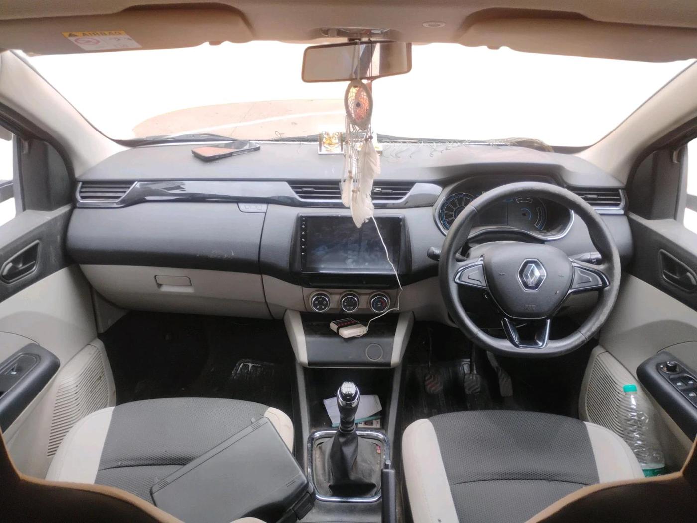2019 Renault TRIBER RXT, Petrol, Manual, 50,809 km, interior